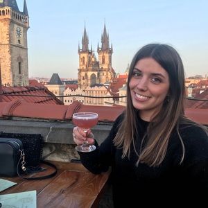 Meet your Posher, Nina